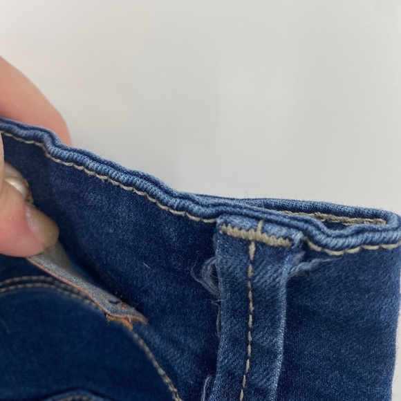 YMI Jeans Size 7 - Picture 3 of 10